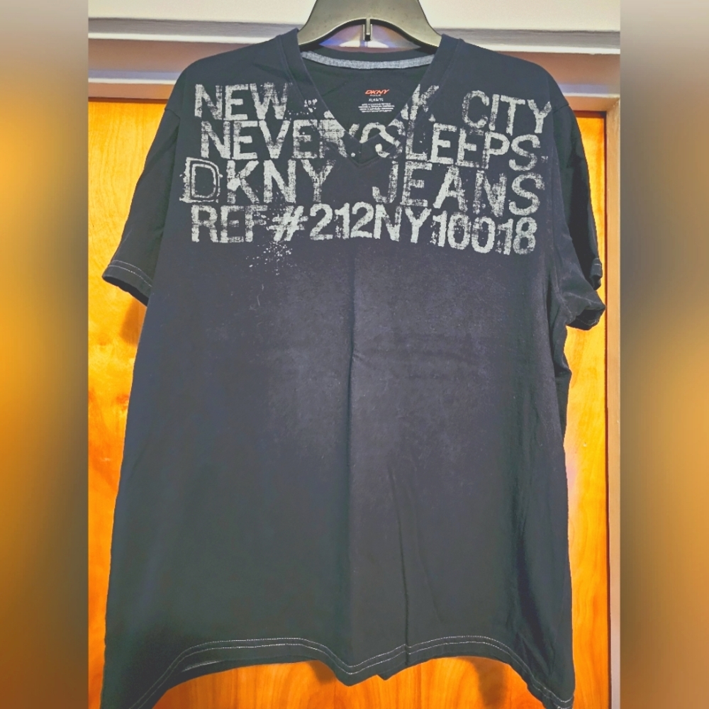 Vintage men's graphic V neck DKNY tshirt
